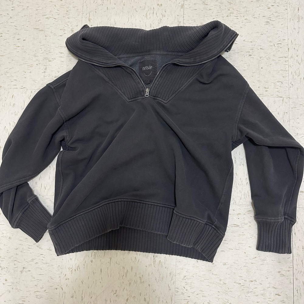 Aries size small zip up in EUC